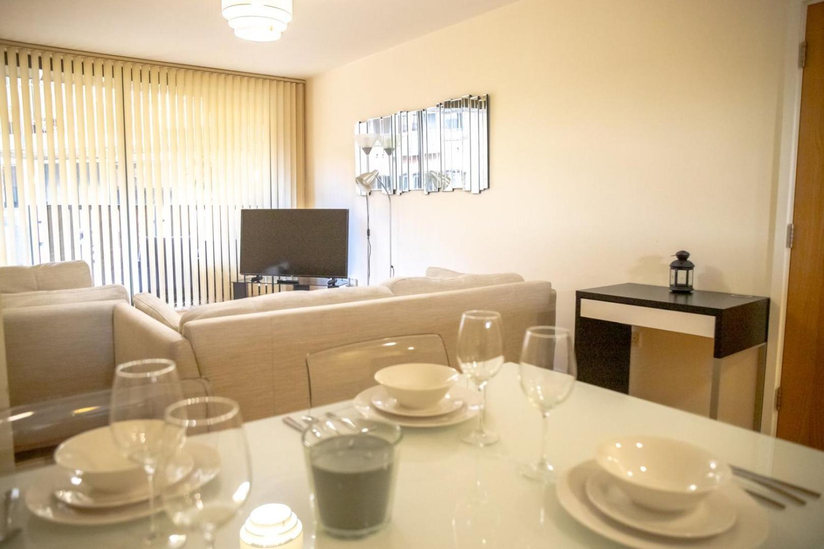 Leeds Vibrant 2 Bedroom Sleeps 4 Ngoại thất bức ảnh